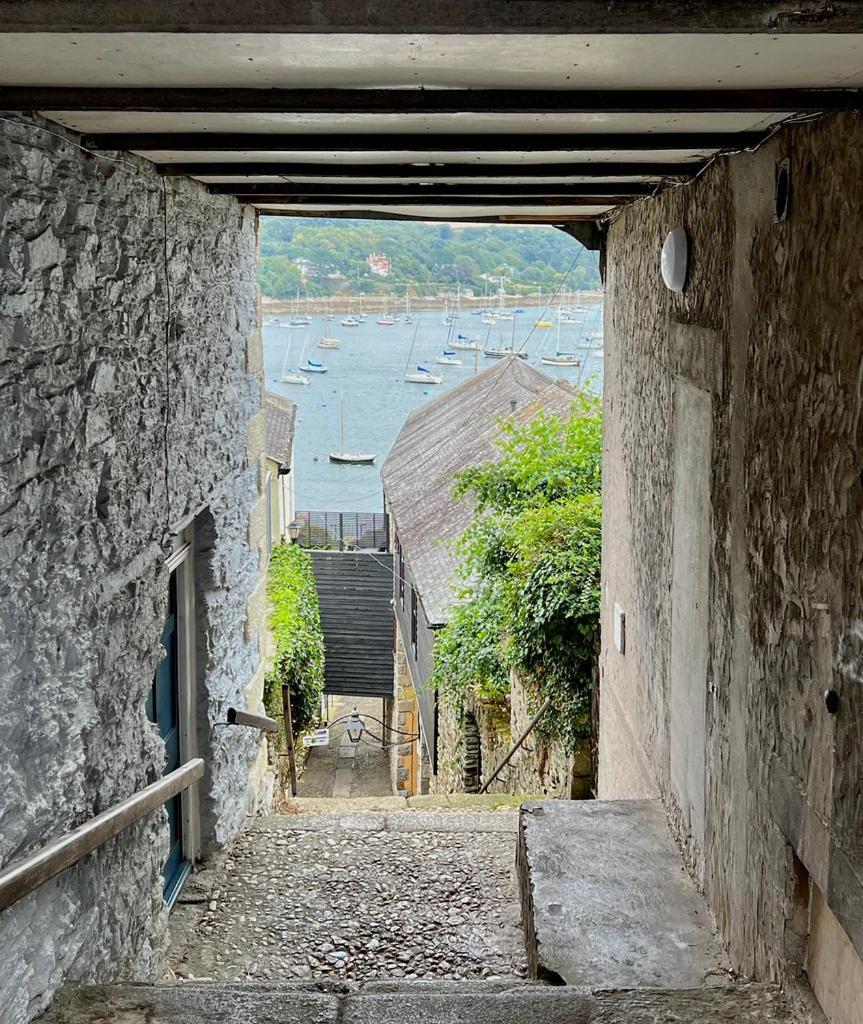 4 Bedroom With Panoramic Harbour Views Holiday home *
